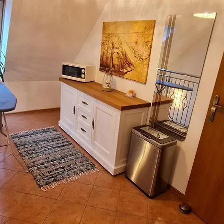 Pensionat Kapitanska 3*