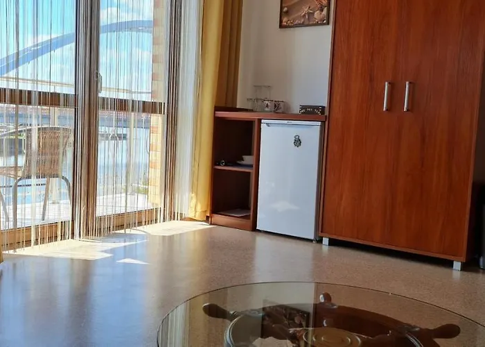 בית הארחה Kapitanska 3*